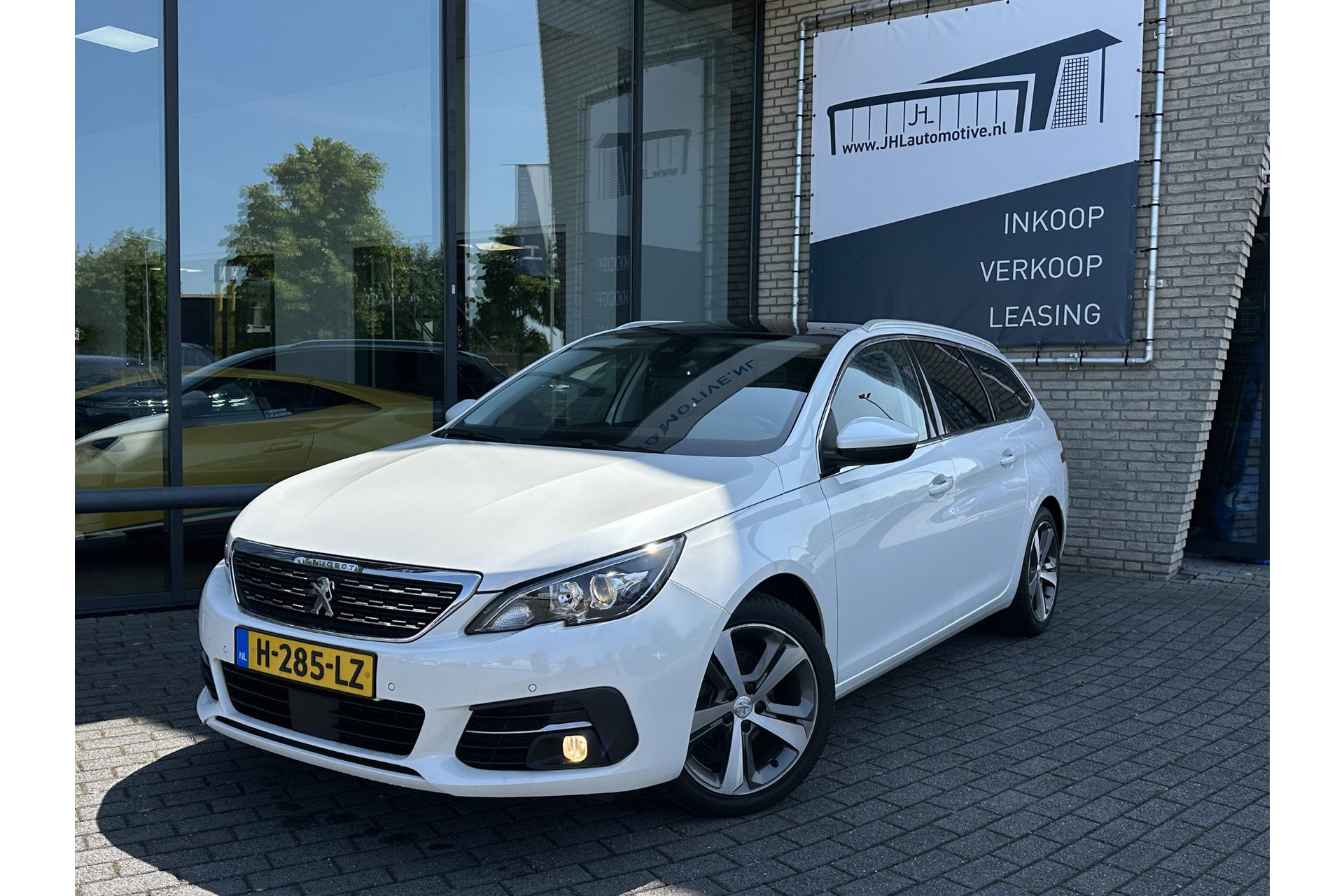 Peugeot 308 SW 1.2 PureTech Premium*PANO*ACC*ECC*NAVI*CAM*CARPLAY